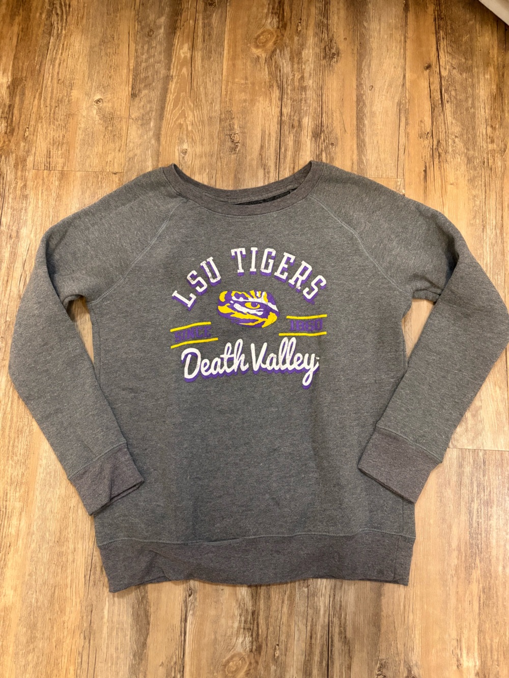 LSU Tigers Women’s Gray Crewneck Sweatshirt -Death Valley Size Small